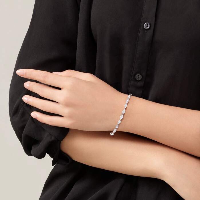 Aerial Dewdrop Line Bracelet Medium
