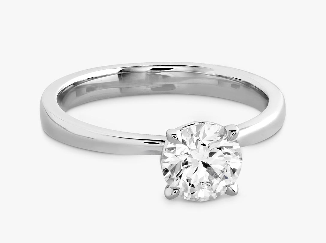 Solitaire diamond engagement ring