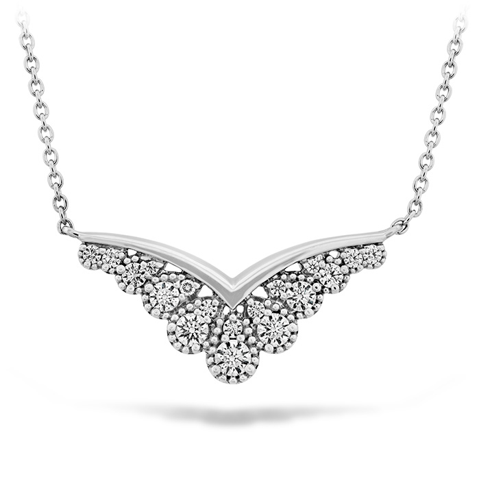 Behati Silhouette Power Pendant