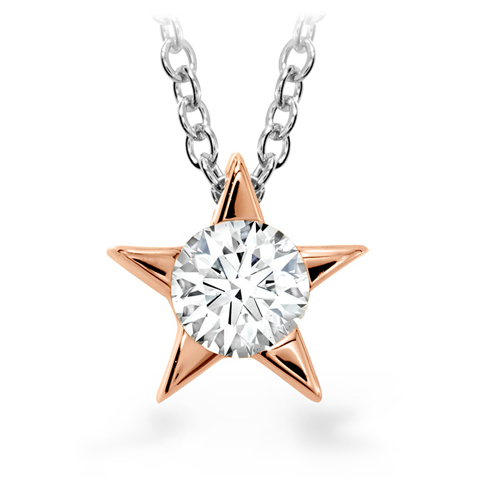 Illa Pendant Necklace