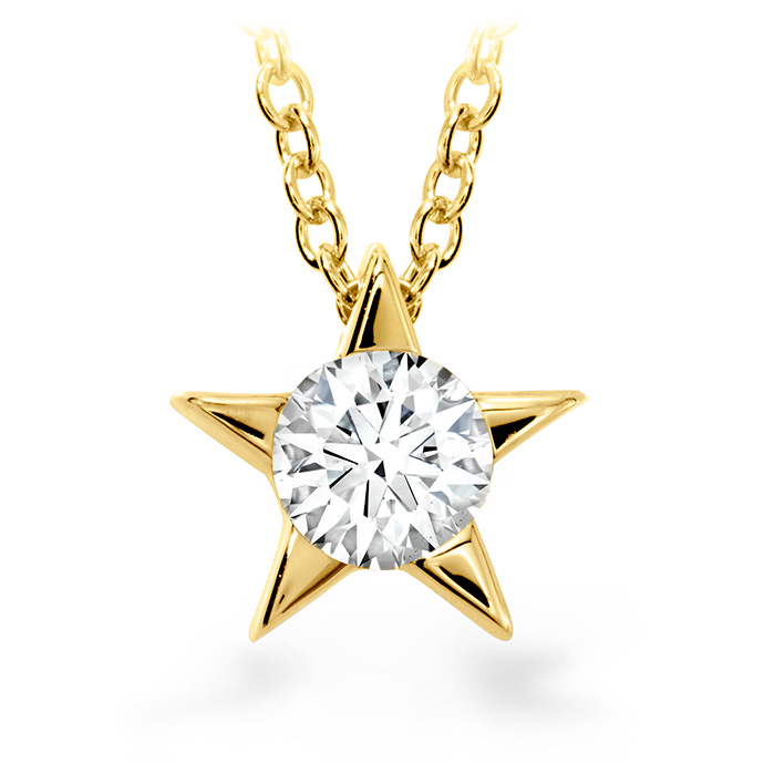 Illa Pendant Necklace