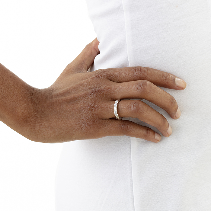 Signature 5 Stone Band