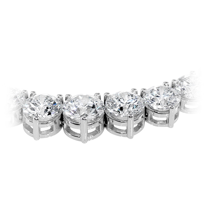 Temptation Three-Prong Necklace