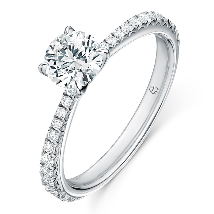 Vela Solitatire Ring with Diamond Band