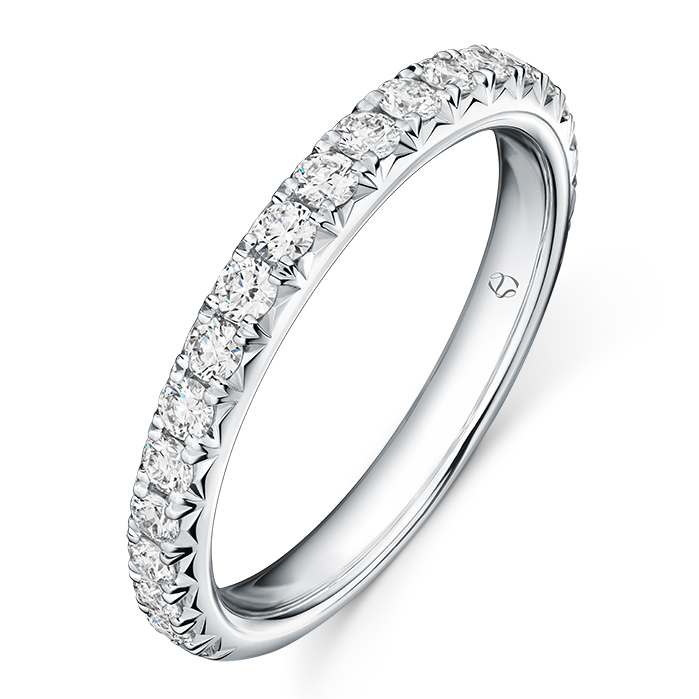 Vela French Cut Pavé Band