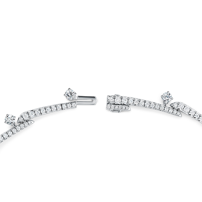 Vela Crossover Pavé Necklace