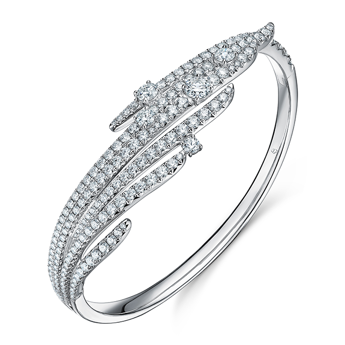 Vela French Cut Pavé Bangle