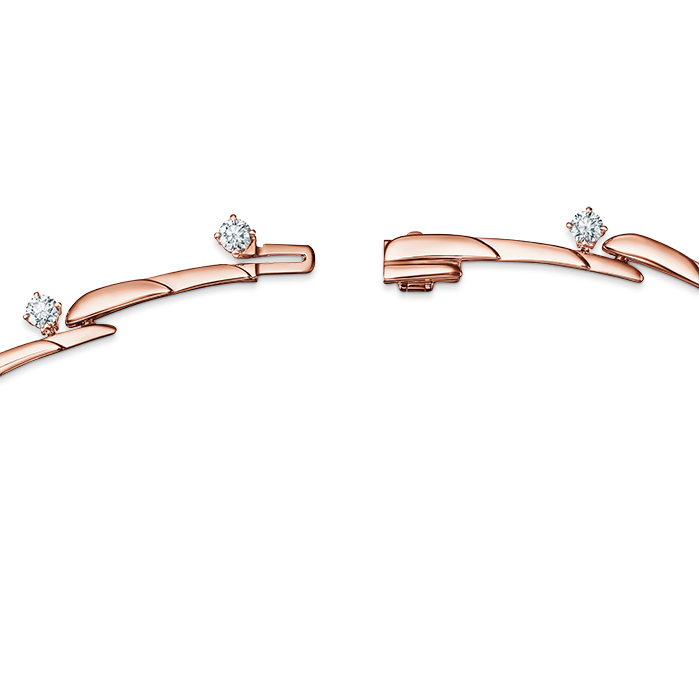 Vela Crossover Necklace 